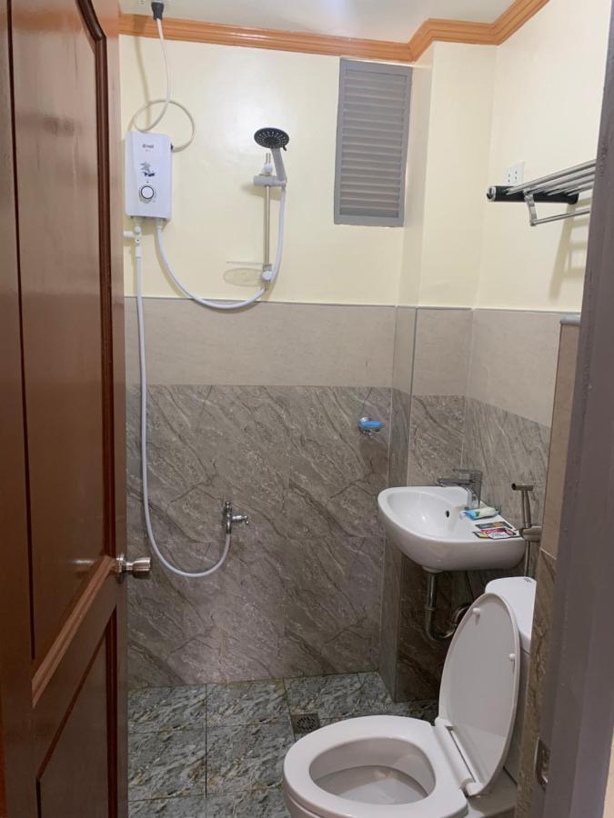 Zl Travelers Inn Batuan Kültér fotó