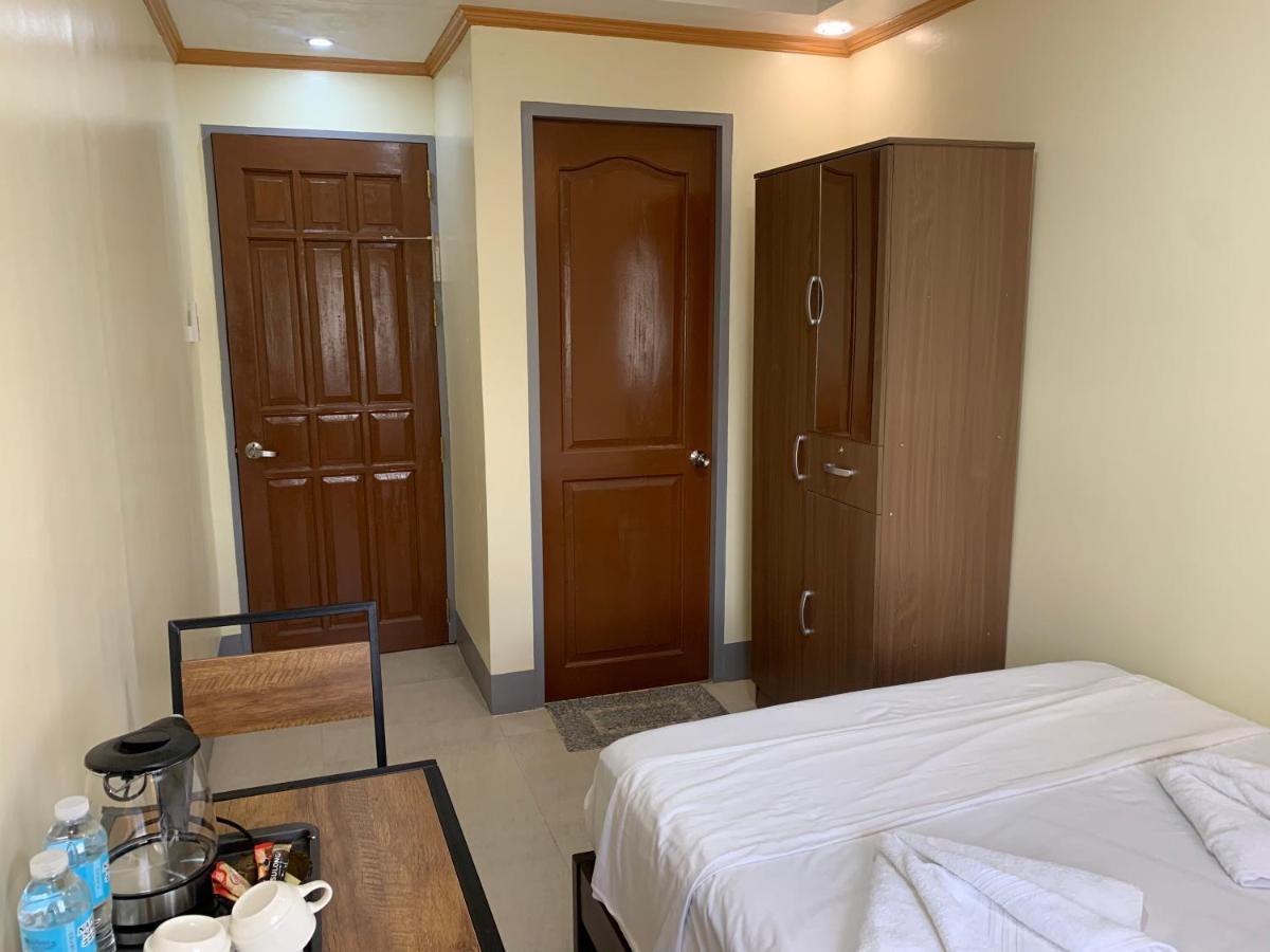 Zl Travelers Inn Batuan Kültér fotó