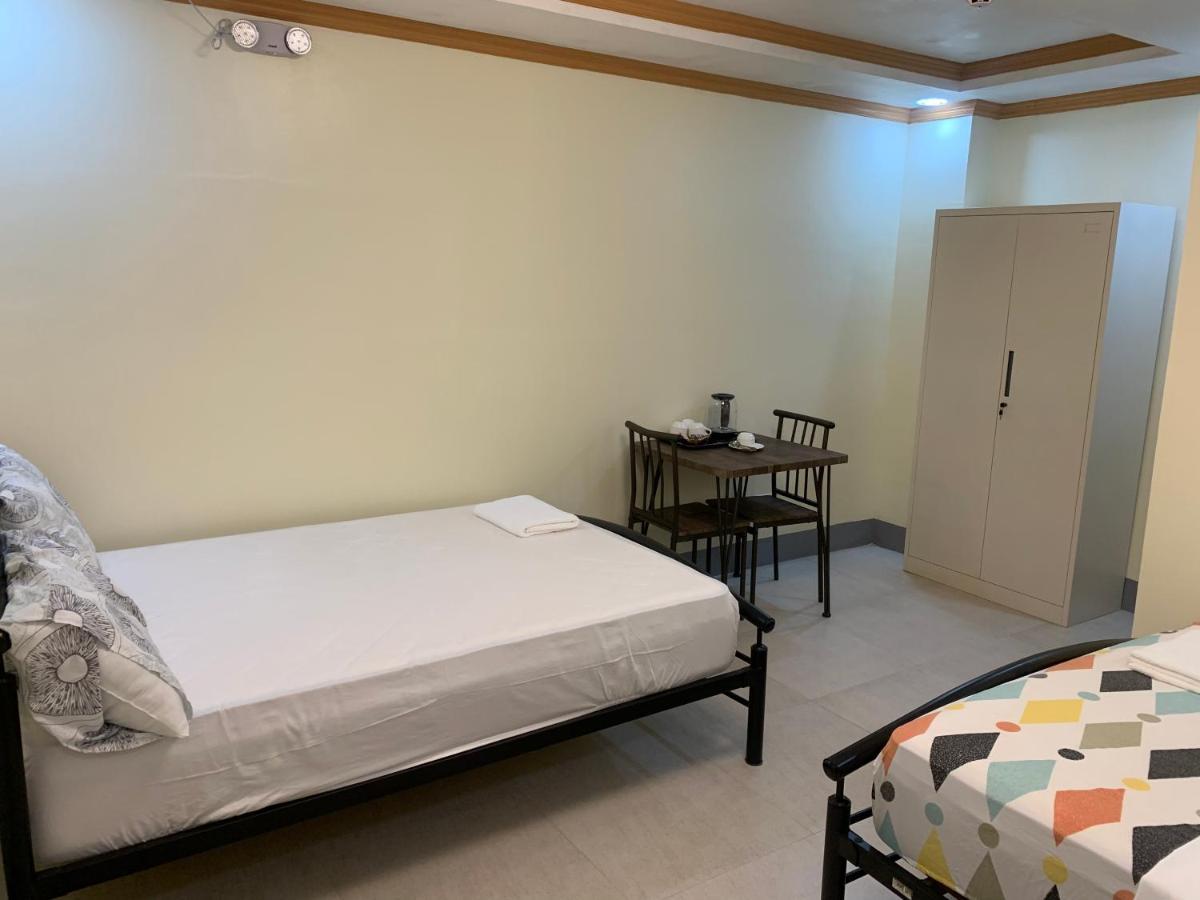 Zl Travelers Inn Batuan Kültér fotó