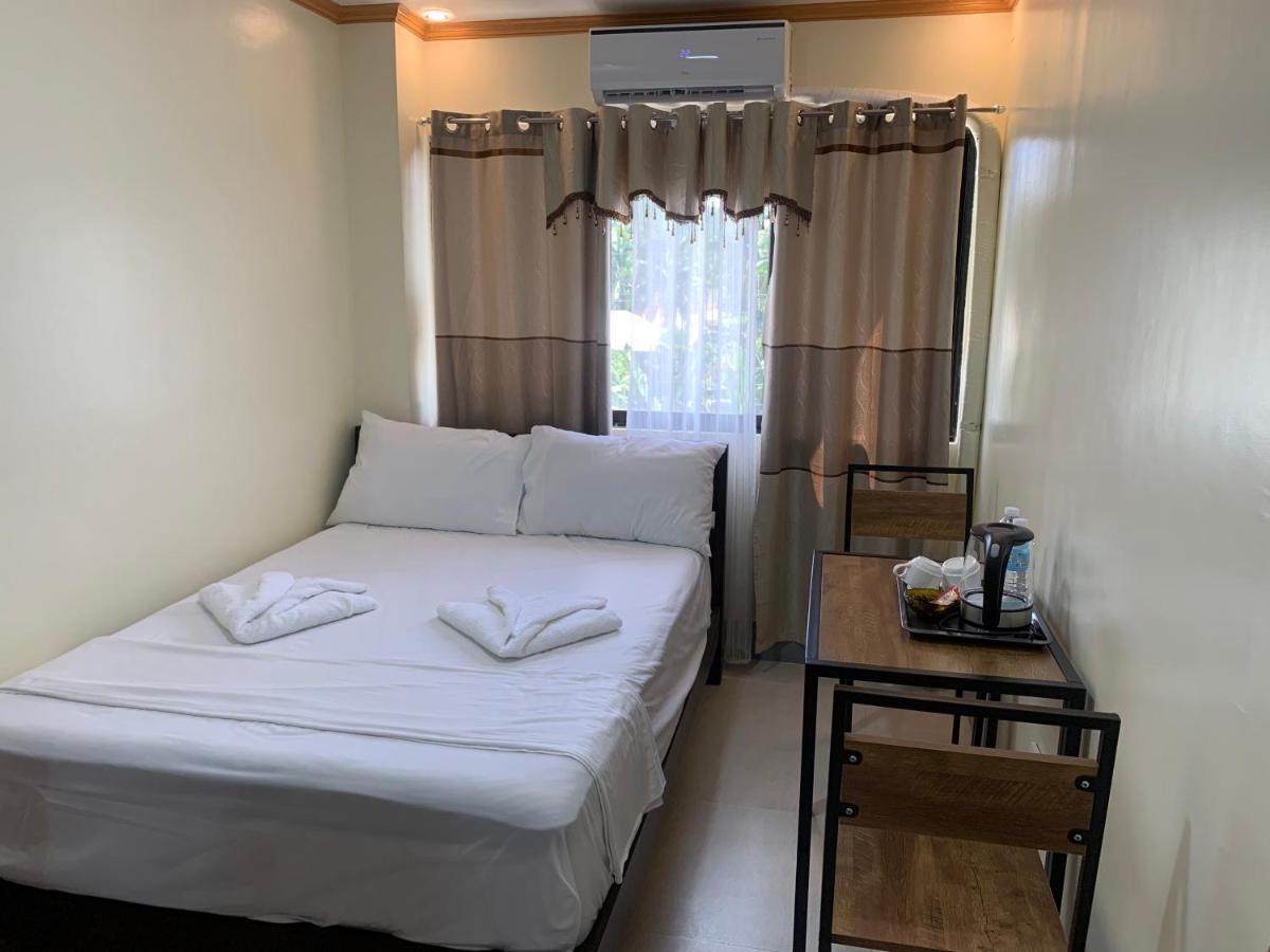 Zl Travelers Inn Batuan Kültér fotó