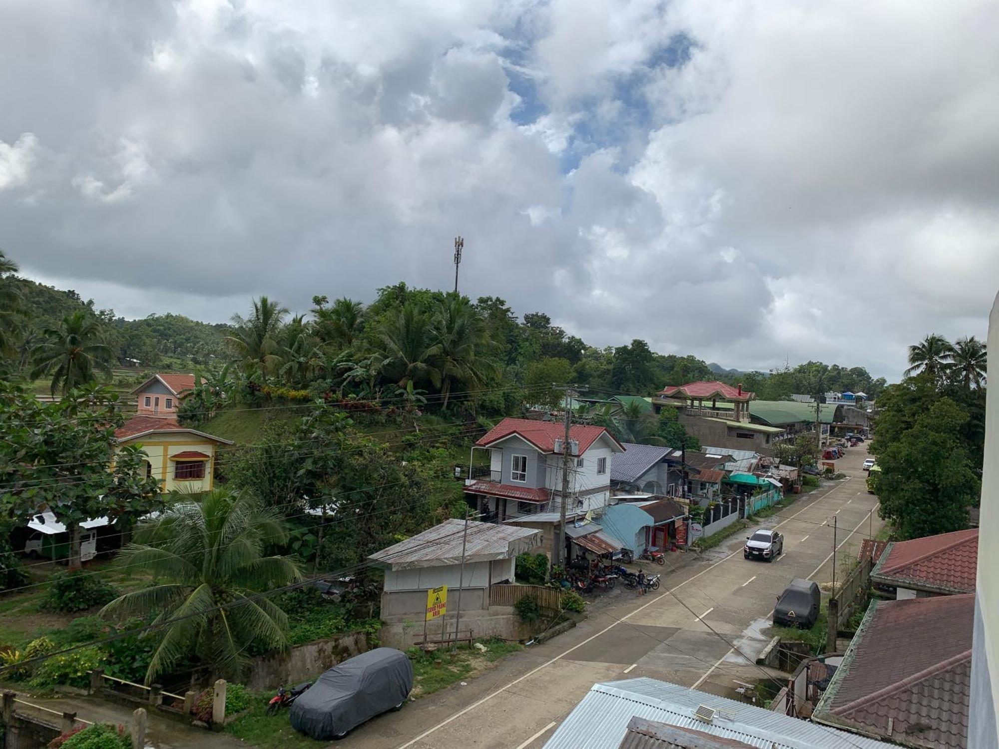 Zl Travelers Inn Batuan Kültér fotó