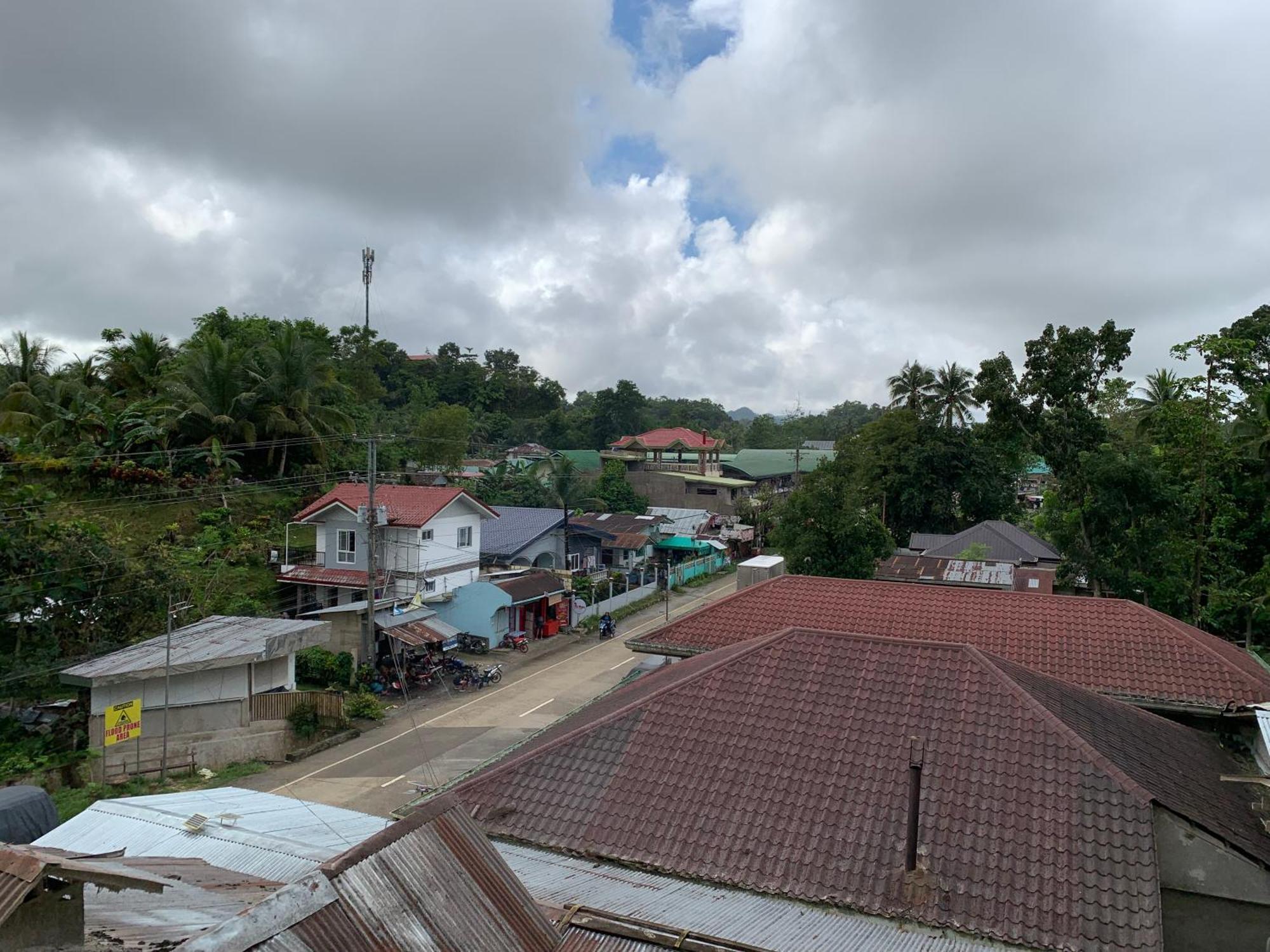 Zl Travelers Inn Batuan Kültér fotó