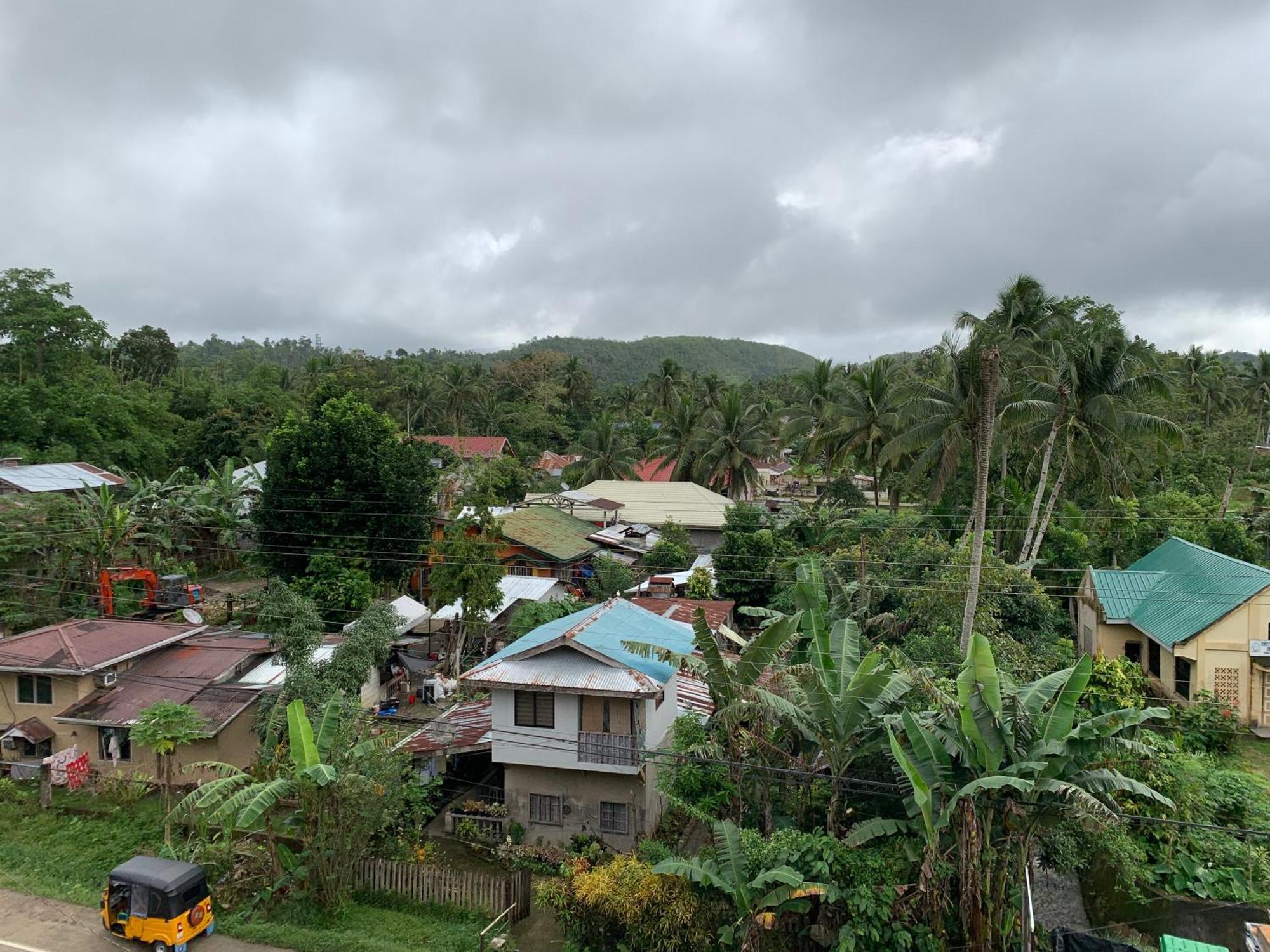 Zl Travelers Inn Batuan Kültér fotó