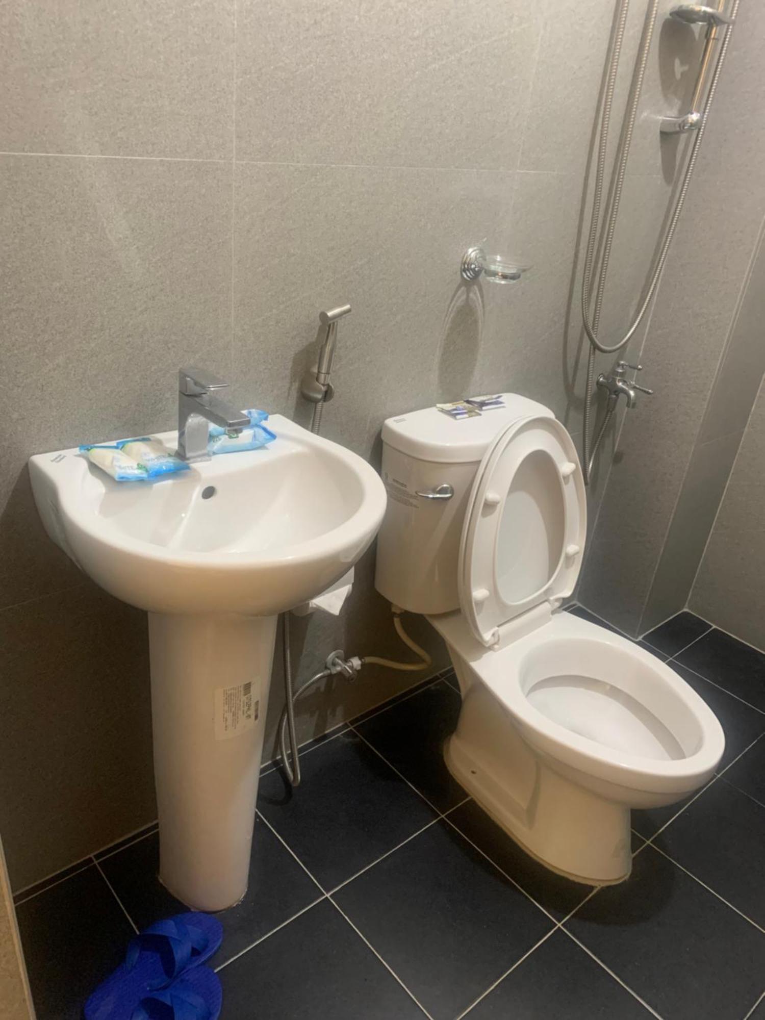 Zl Travelers Inn Batuan Kültér fotó